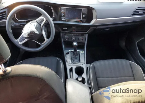 2022 Volkswagen Jetta Sport z USA, uszkodzony, nr VIN 3VWBM7BU3NM033744